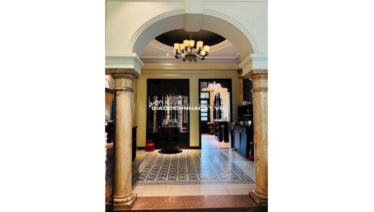 Bán Siêu Phẩm VILLA mặt tiền Xuân Thủy, Thảo Điền, Q.2. DT: 897m2, Sổ Đỏ. Giá: 405 tỷ. LH: 0909108814